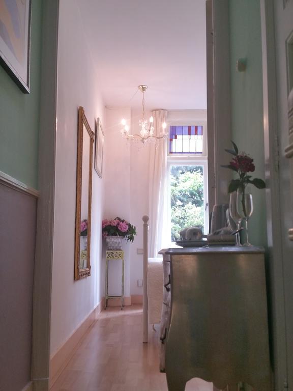B&B Romantic Rooms Central Haarlem Buitenkant foto